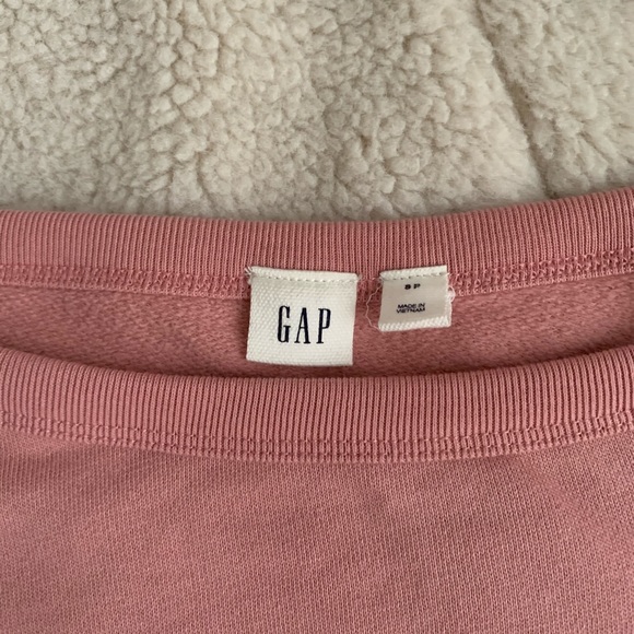 Really cute slouchy crewneck! - Picture 2 of 2